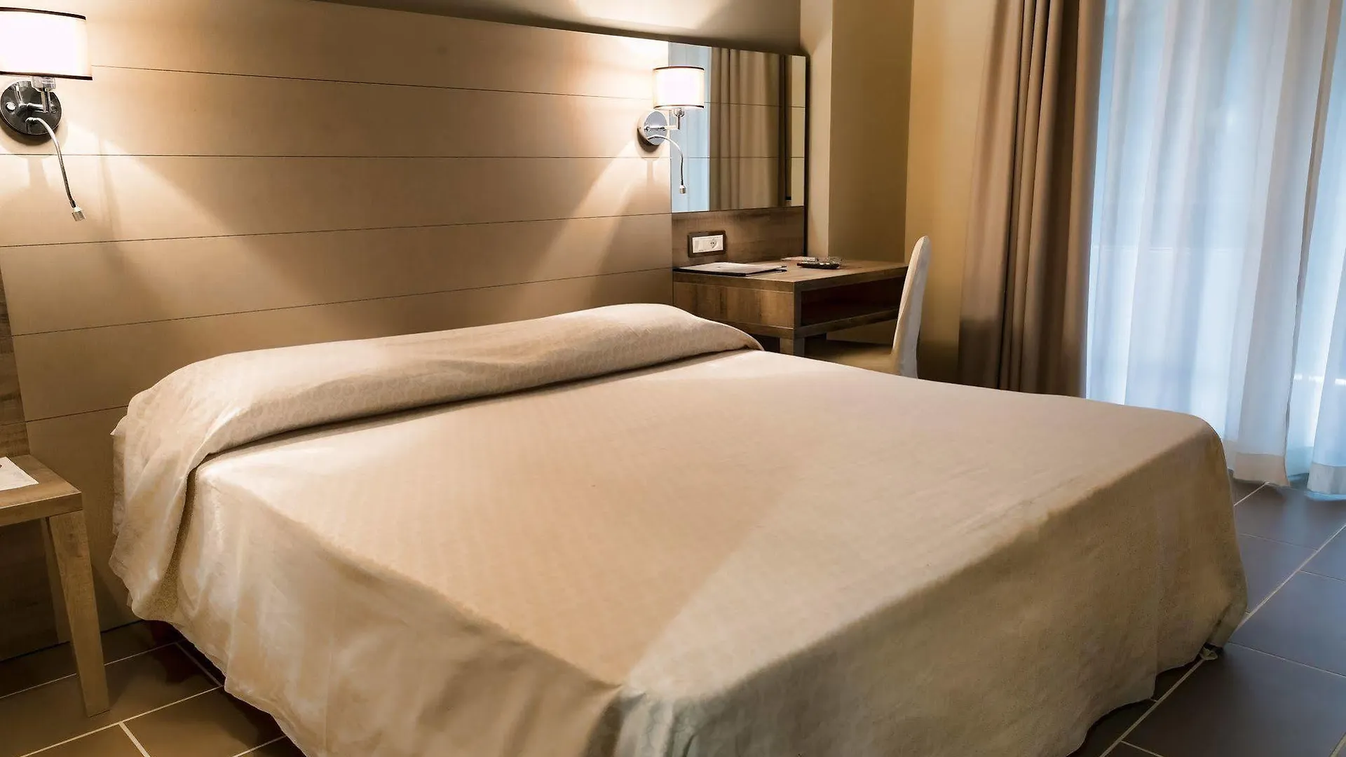 ****  Hotel Pineta Palace Roma Italia